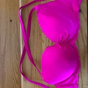VS SWIM❤️Pink Scalloped Bikini Top